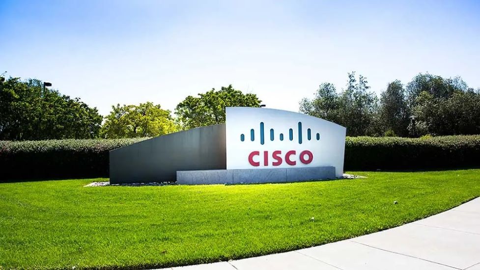 Cisco Pivots to Software and Posts Solid Q2 Results