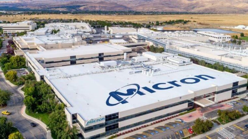 Micron-to-Invest-40-Billion-in-U.S.-Chip-Manufacturing-with-Boost-from-CHIPS-and-Science-Act (1)